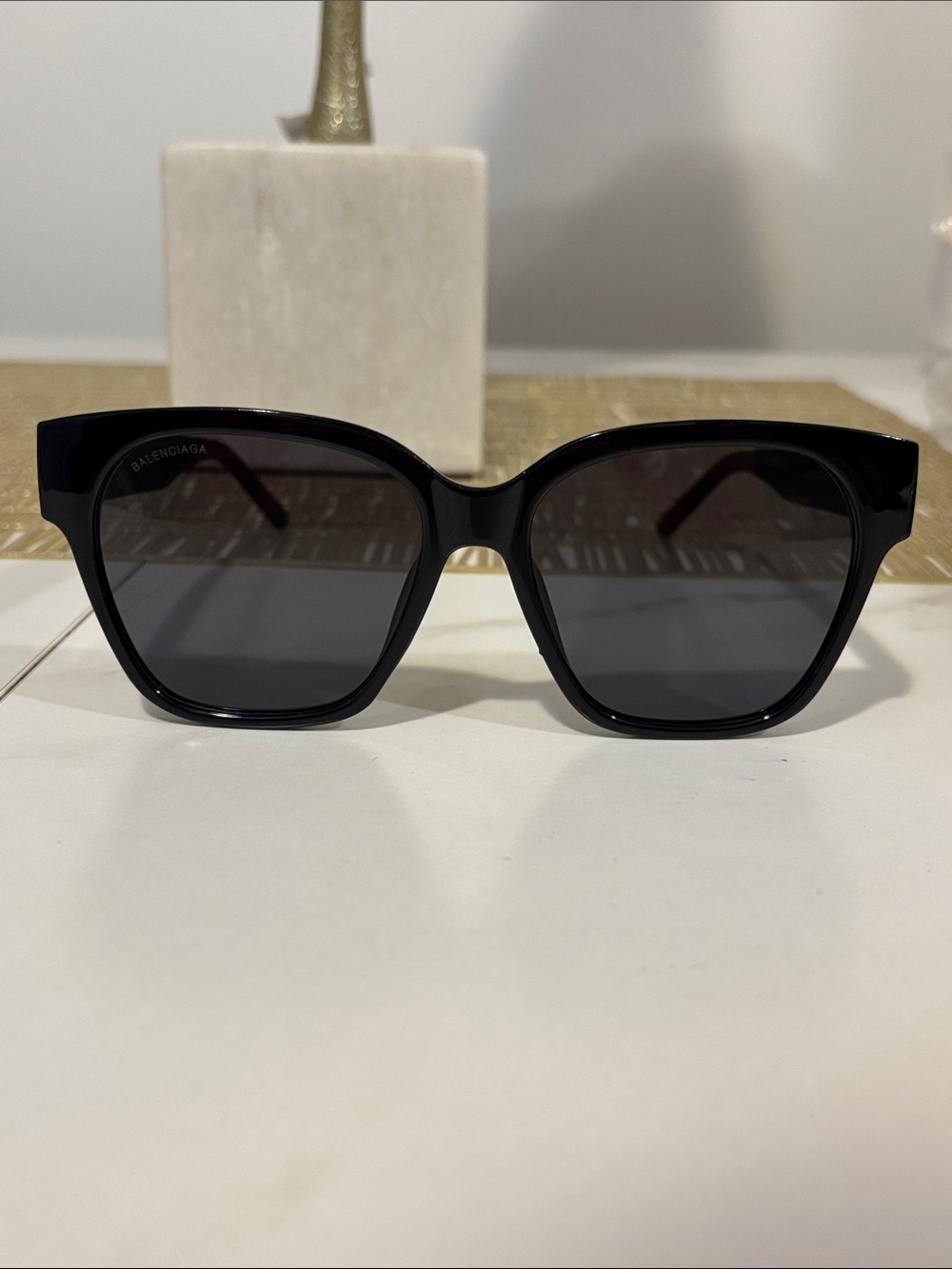 Women's Black Oversized Cat-Eye Sunglasses